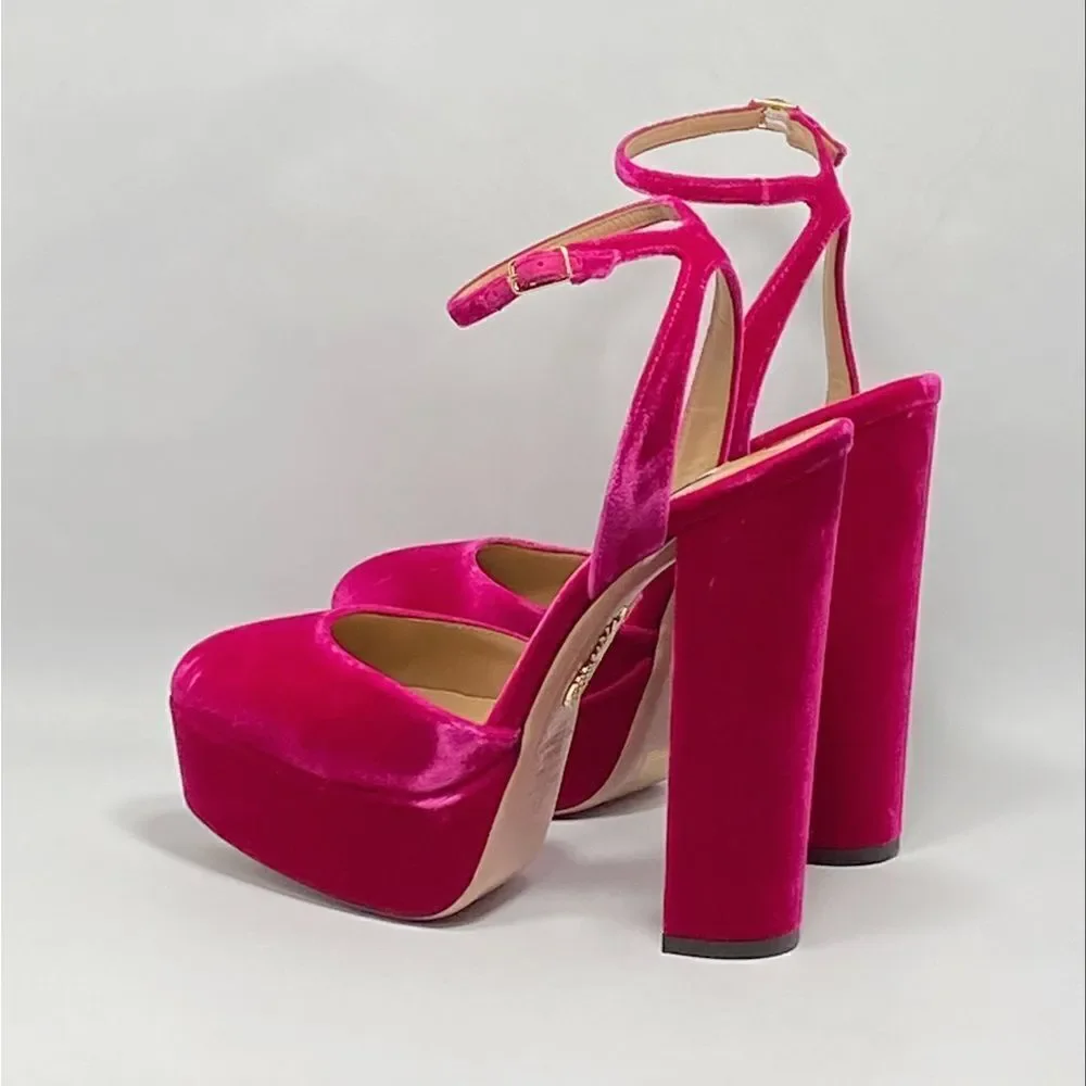 Aquazzura never worn